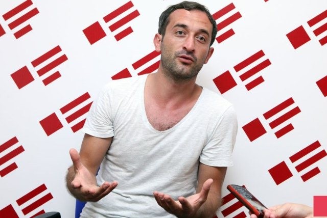 Azdramda dava: aktyor işdən qovuldu