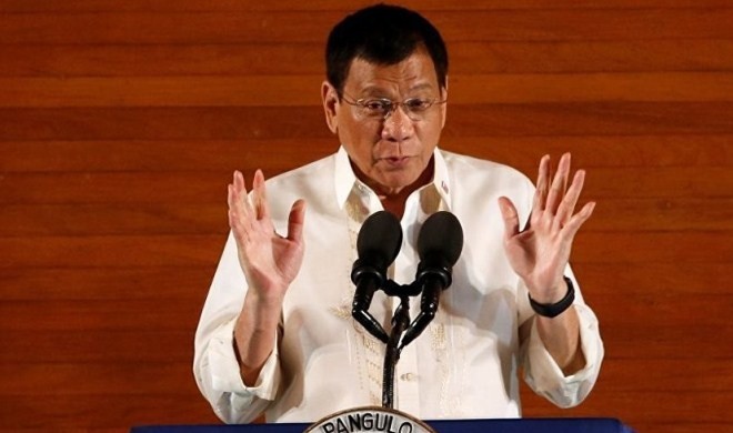 Prezident ABŞ siyasətçilərini axmaq adlandırdı