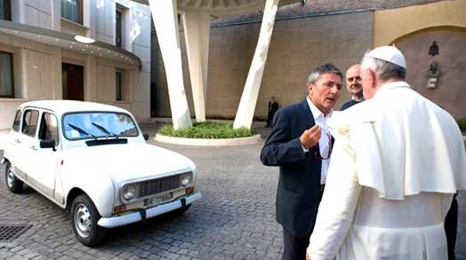 Papaya avtomobil hədiyyə edildi