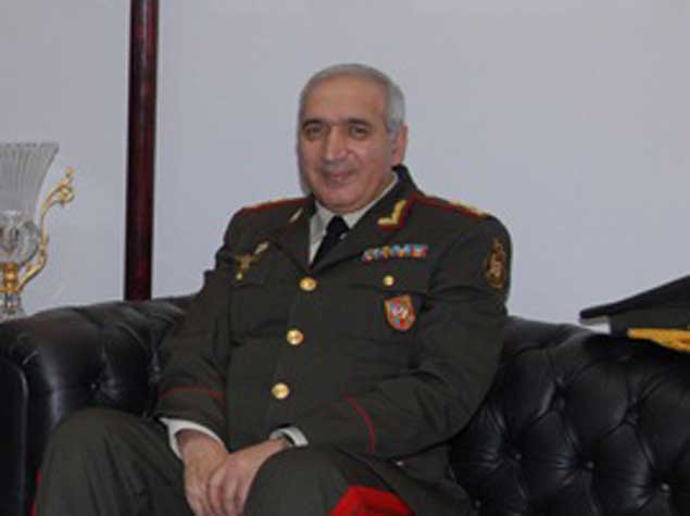 Nazir müavini vəzifədən getdi
