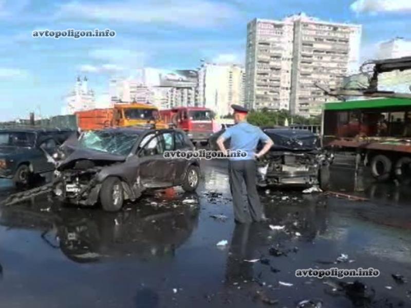 Deputat Kərim Hüseynovun oğlu kütləvi yol qəzası törədib
