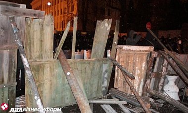 Avromeydana xüsusi təyinatlıların hücumu başlanır