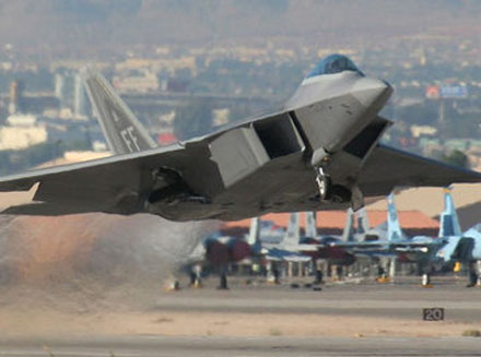 Afrikada Amerika təyyarələri vuruldu