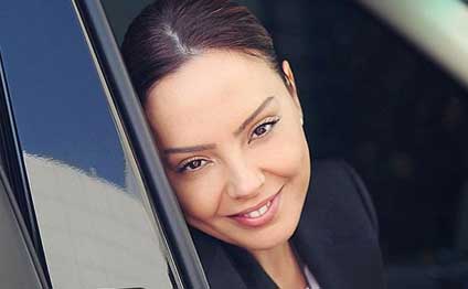 Ebru Gündəş Rza Zərrabla bağlı son qərarını verdi