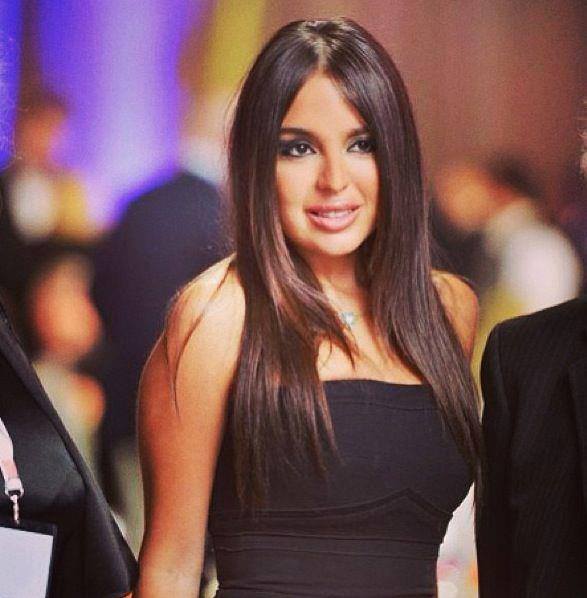 Prezident qızının şəkilləri yayıldı - Fotolar