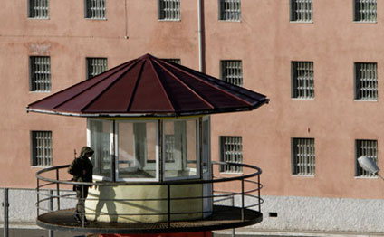 Minə yaxın dustaq aclıq elan edib