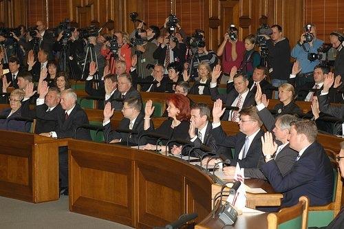 Latviya Seymindən Rusiyaya zərbə