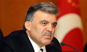 Qalmaqallı internet qanunu təsdiq edildi - Foto