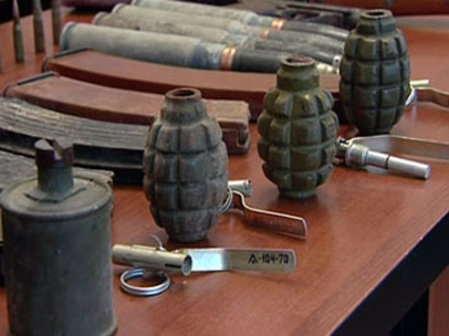 Qobustanda silah tapılıb