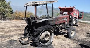 Salyanda traktor yandı
