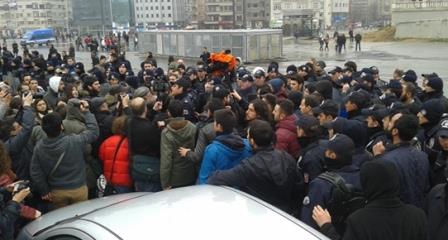 Gəzi parkı polislər tərəfindən bağlandı - Video