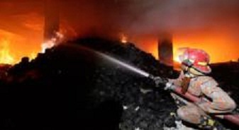 Beyləqanda ərzaq anbarı yandı