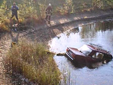 Şəkidə avtomobil körpüdən çaya düşdü: 1 ölü, 4 yaralı