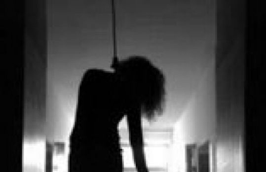 Azərbaycanda daha bir intihar: 20 yaşlı qız özünü asdı