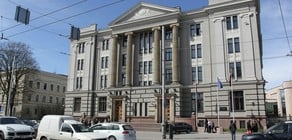 FM advises Ukrainians refrain from trips