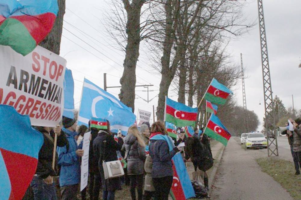 Rally outside Armenian embassy in Denmark