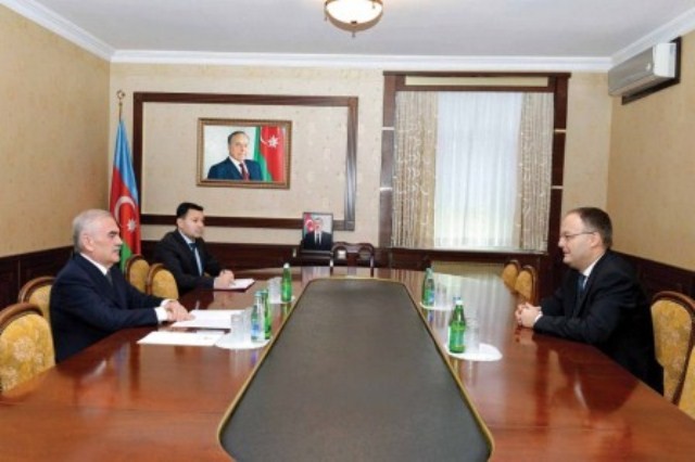 Vasif Talibov met with Romanian Ambassador