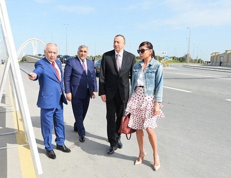 Ilham Aliyev and his spouse in Bina settlement - (Photo)