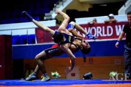 Azerbaijani wrestlers to vie for world medals