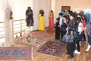 Dresses of Karabakh in Tashkent – Photo