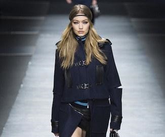 Versace fashion show 2016 (Photo)