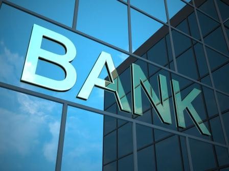 Banks to work extended hours due to Formula-1