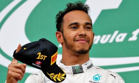 Hamilton aiming to leapfrog Rosberg on F1 standings