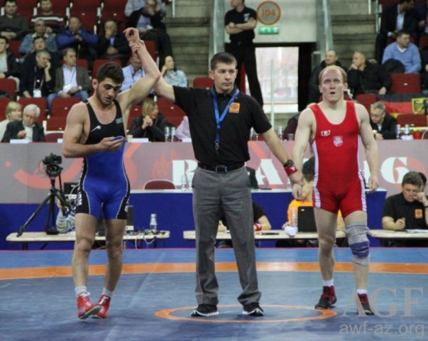 Azerbaijani wrestlers claim two more medals