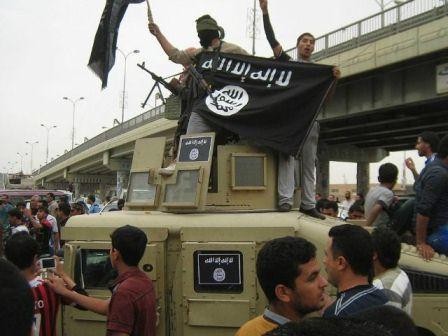 Islamic State takes 550 families as a shield